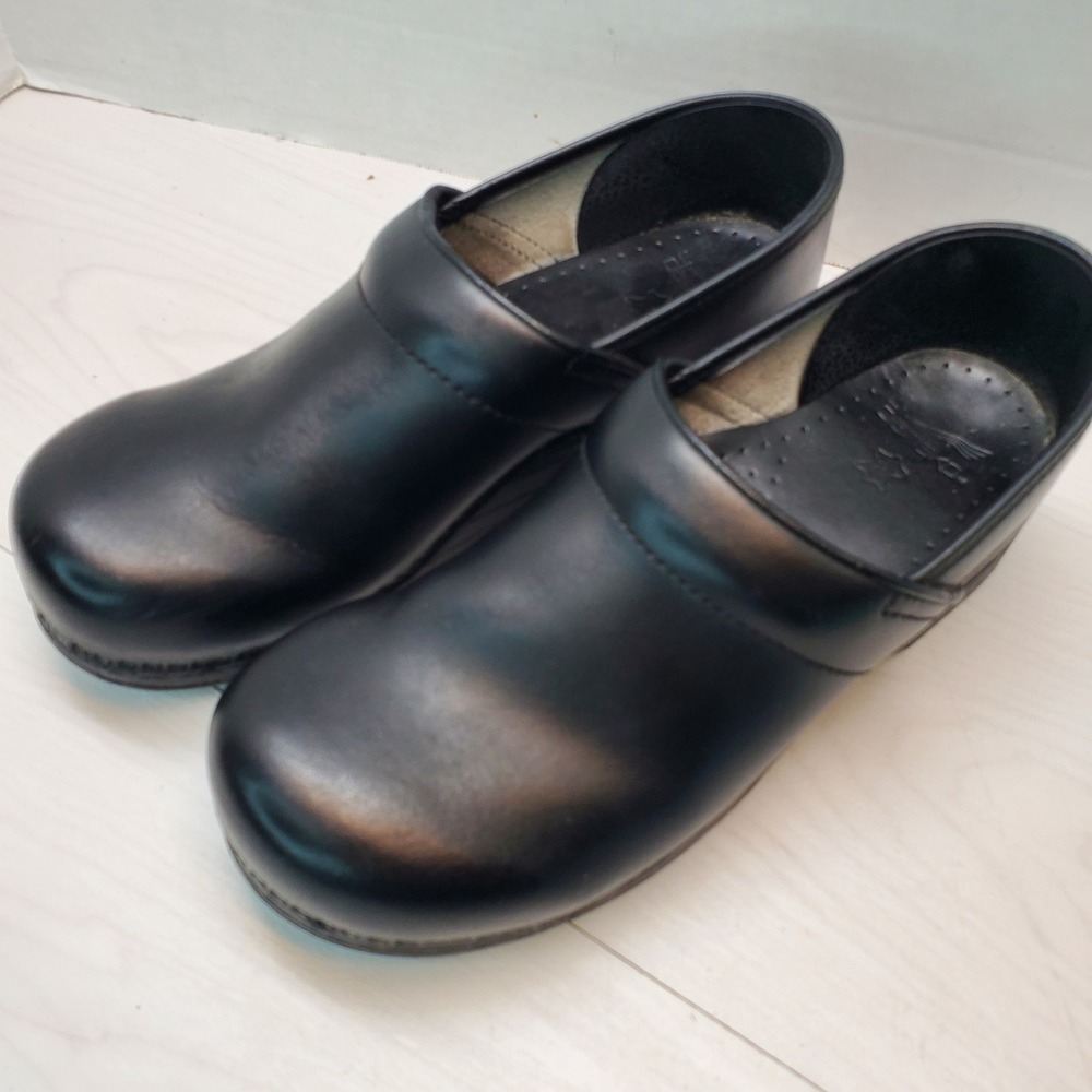 Dansko Professional Mens Black Leather Clogs Slip On Size 45 Whimsigoth Grunge